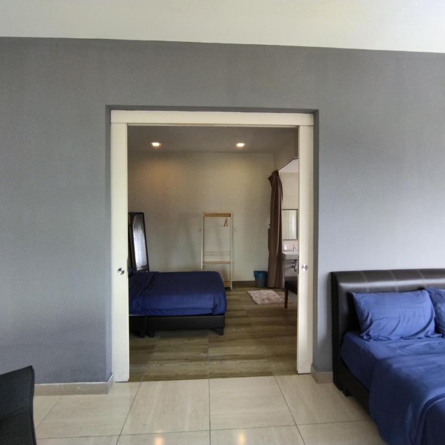Octagon Premium Town Center 2br 121 By Grab A *